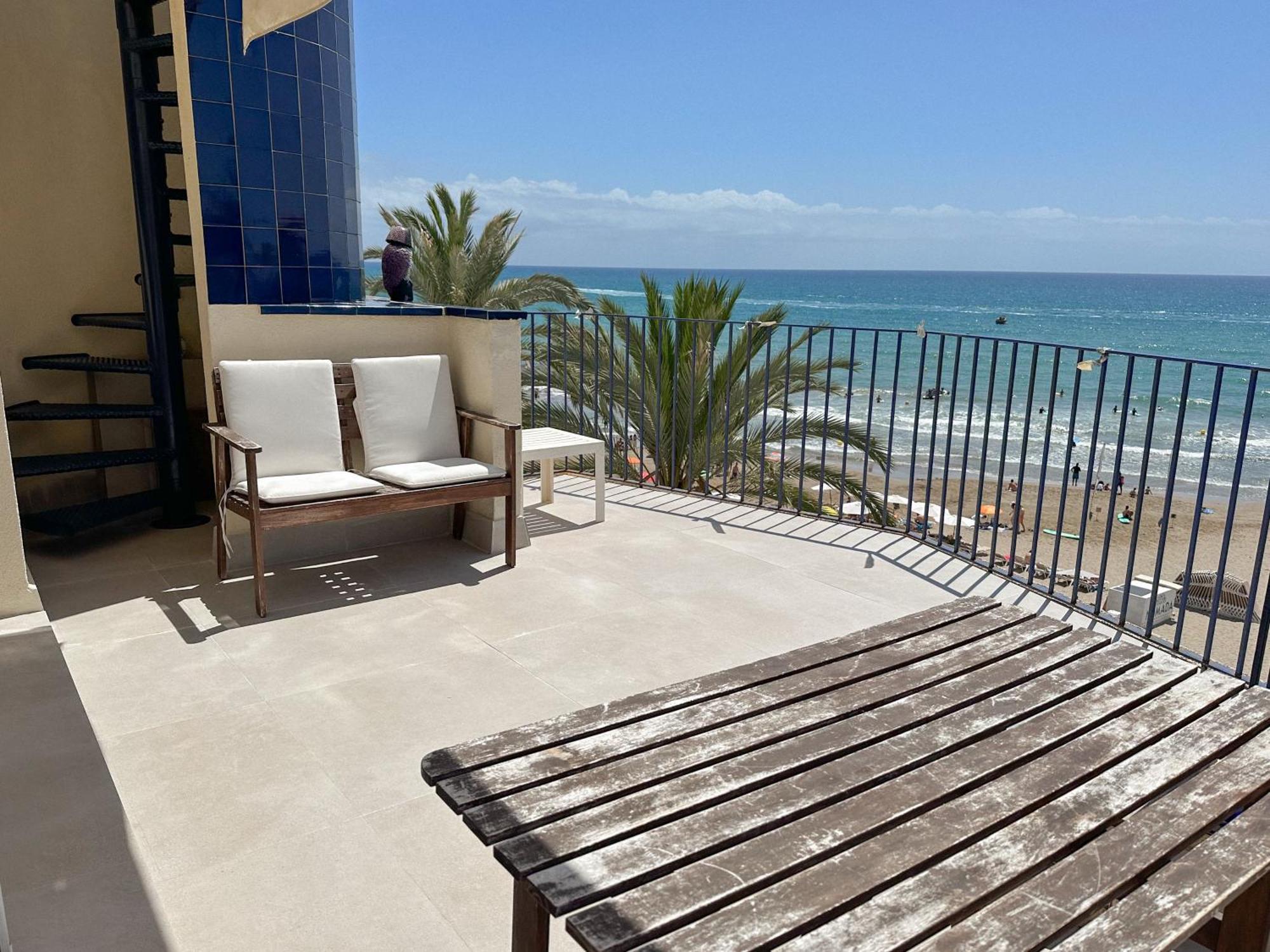 شقة Sitges Aiguadolc Playa المظهر الخارجي الصورة